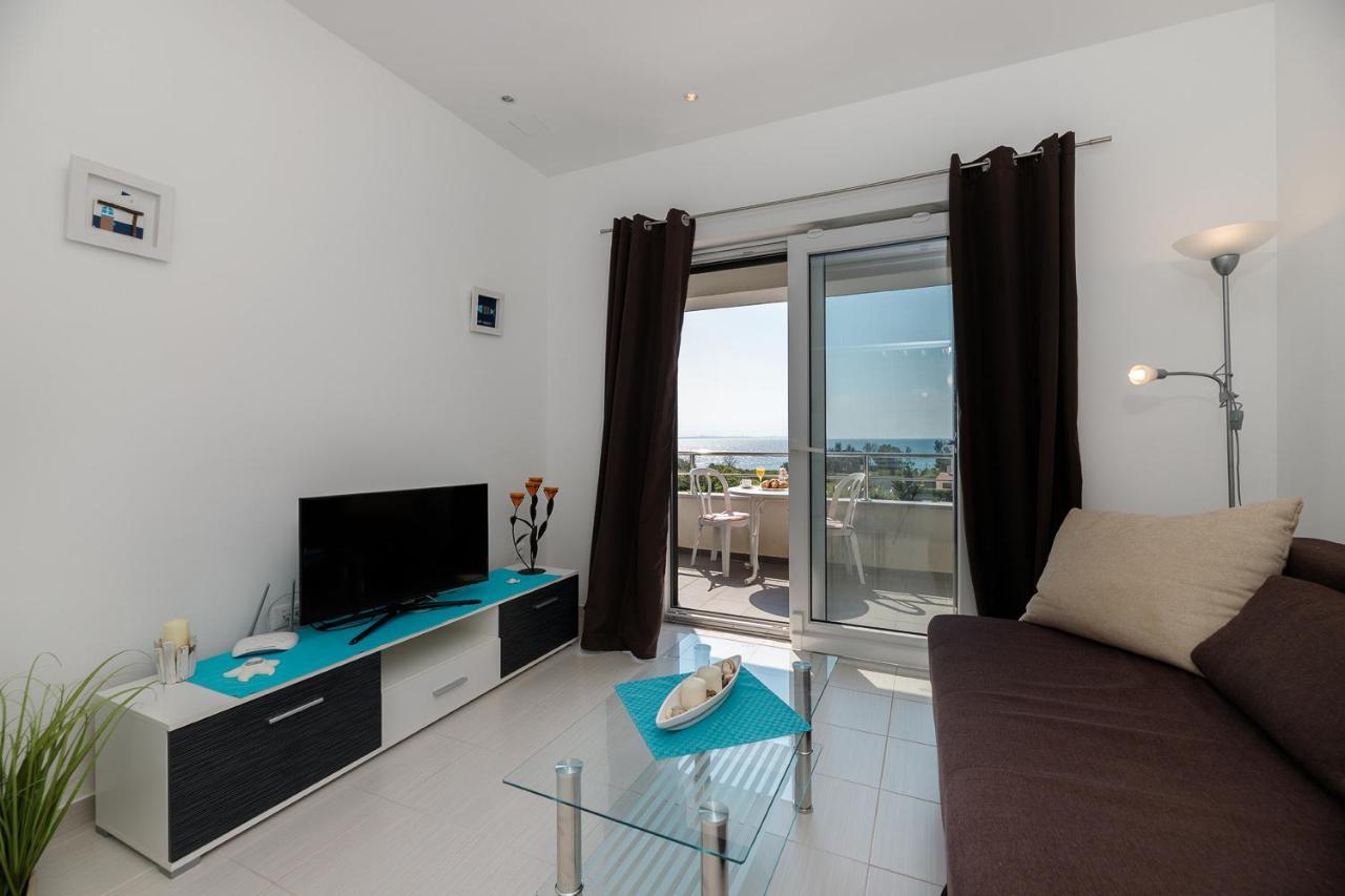 Malo Ferienvilla Privlaka, Pool, Boje, Wi-Fi, Wallbox Privlaka  Ngoại thất bức ảnh